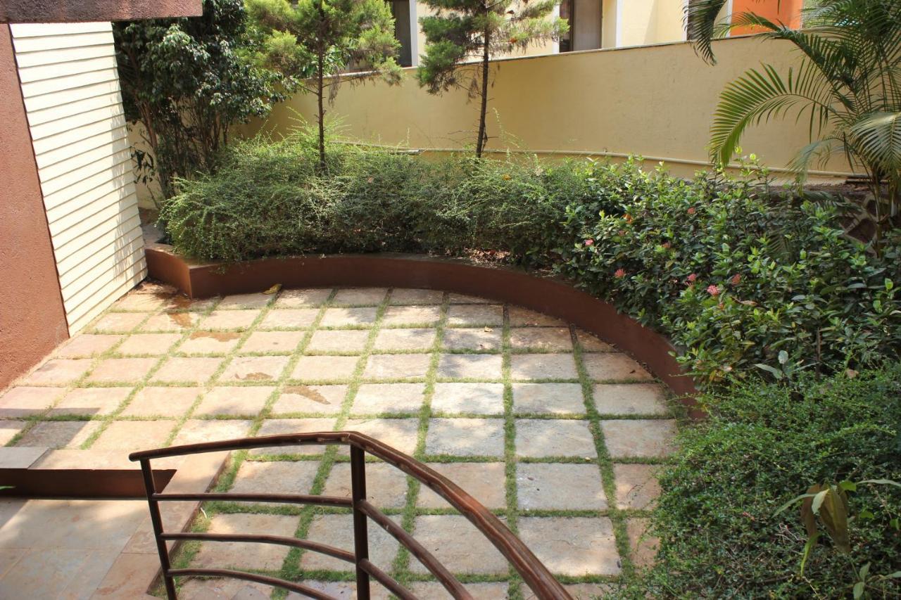 Karjat Villa Exteriér fotografie