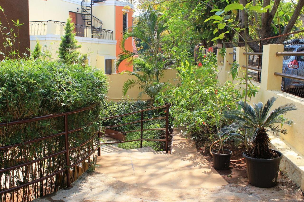 Karjat Villa Exteriér fotografie