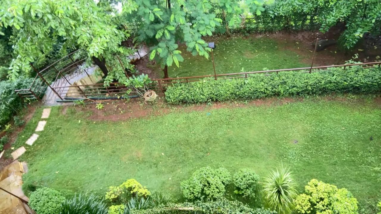Karjat Villa Exteriér fotografie