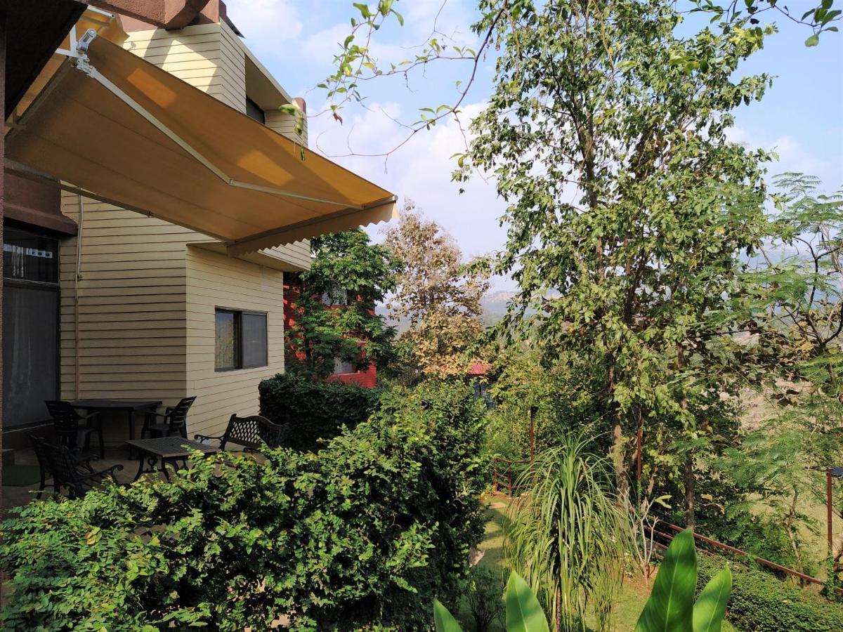 Karjat Villa Exteriér fotografie
