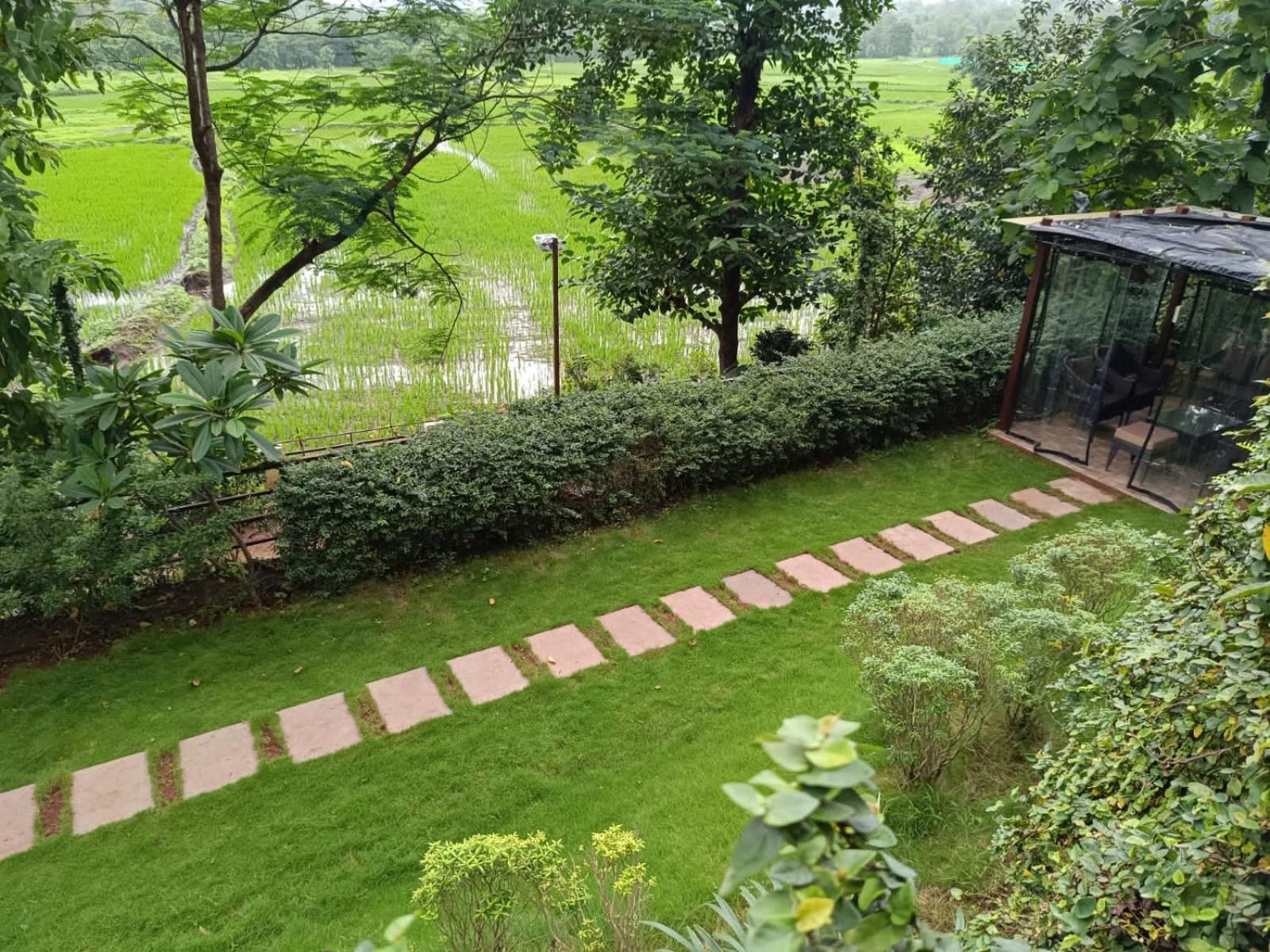 Karjat Villa Exteriér fotografie