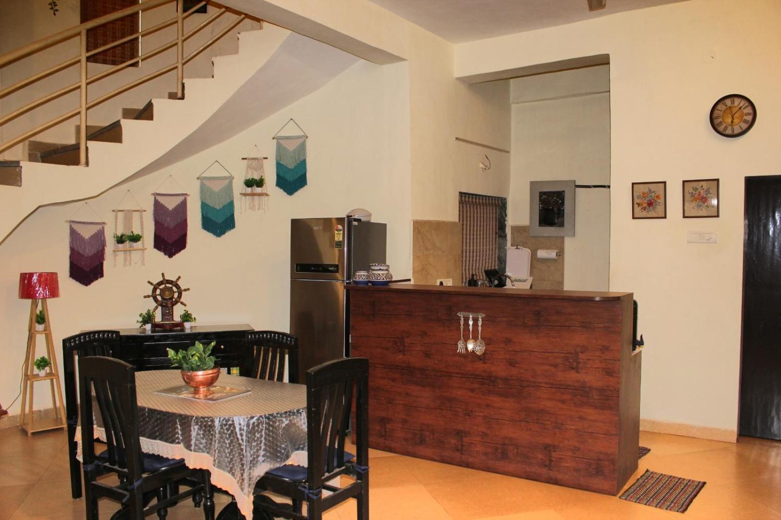 Karjat Villa Exteriér fotografie