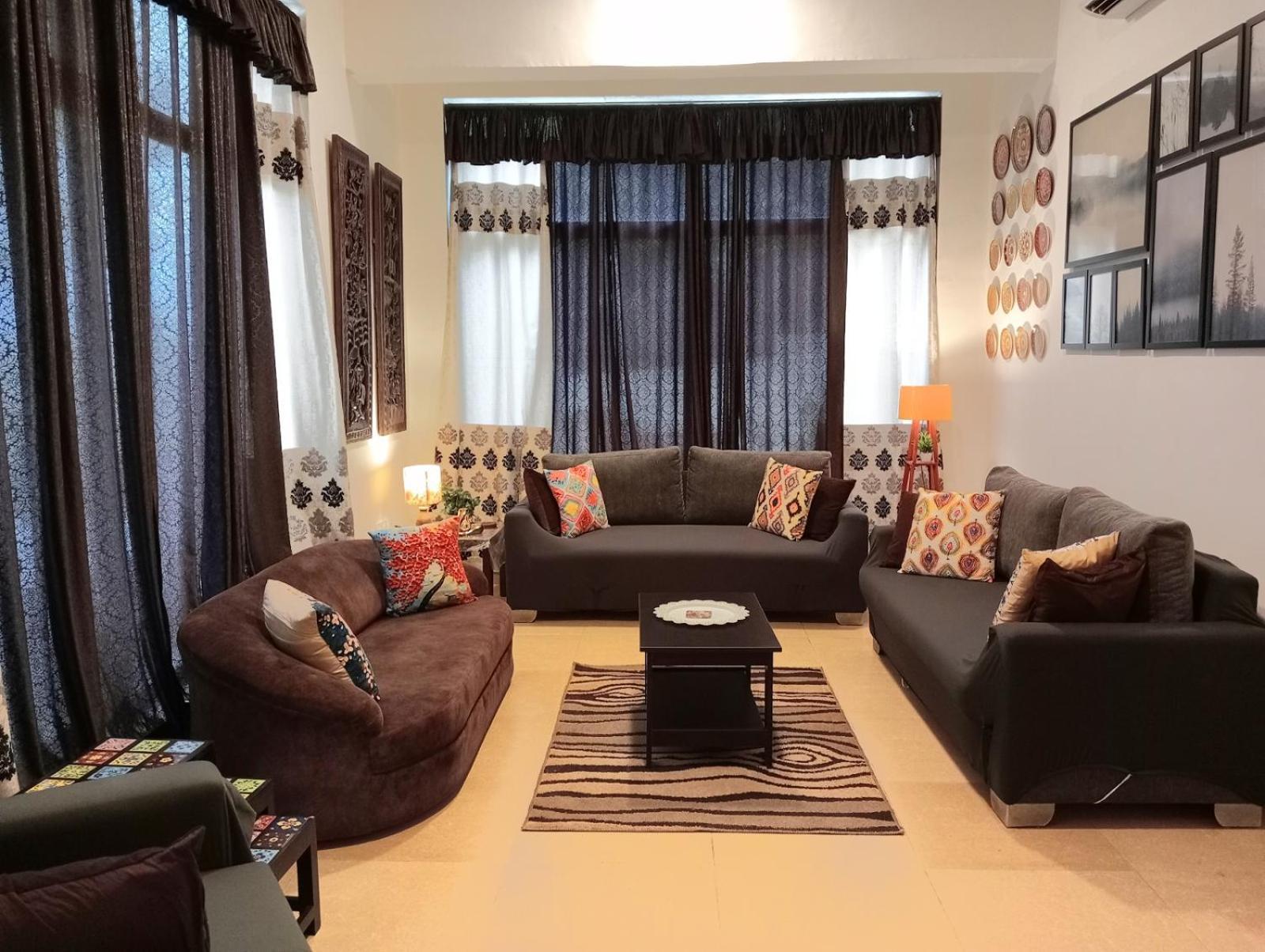 Karjat Villa Exteriér fotografie