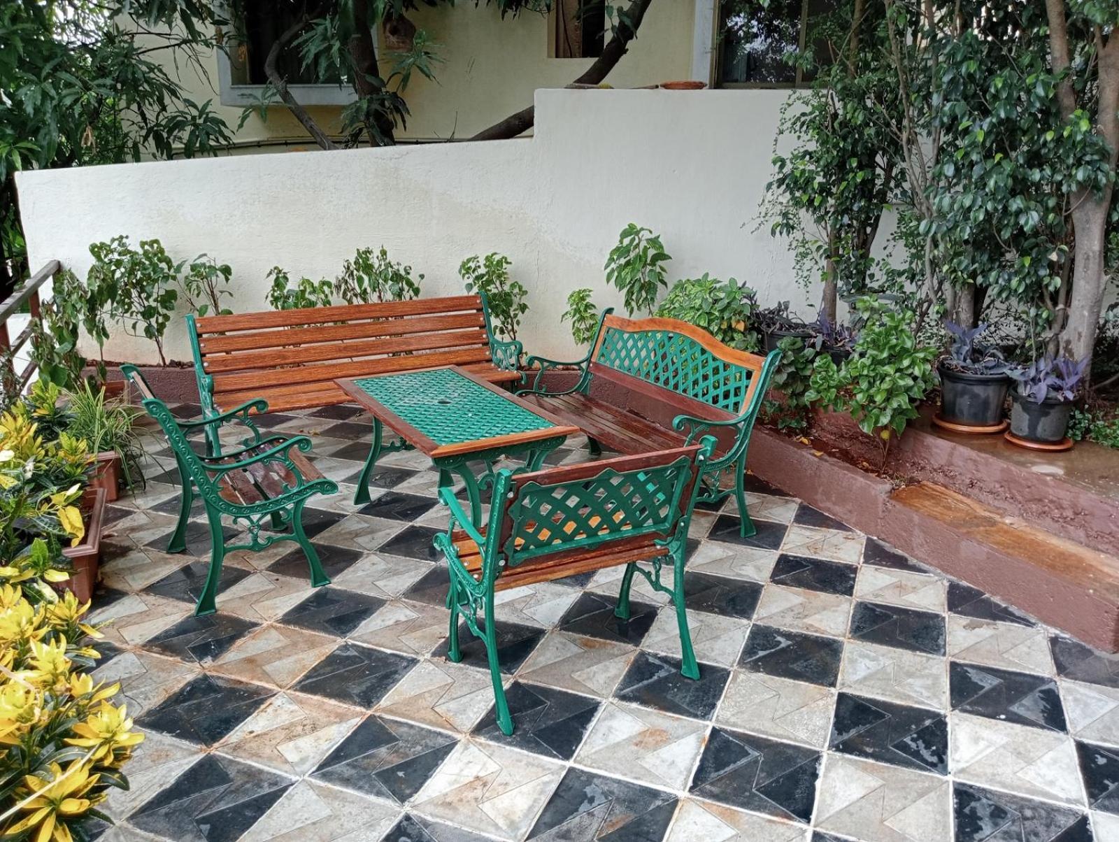 Karjat Villa Exteriér fotografie